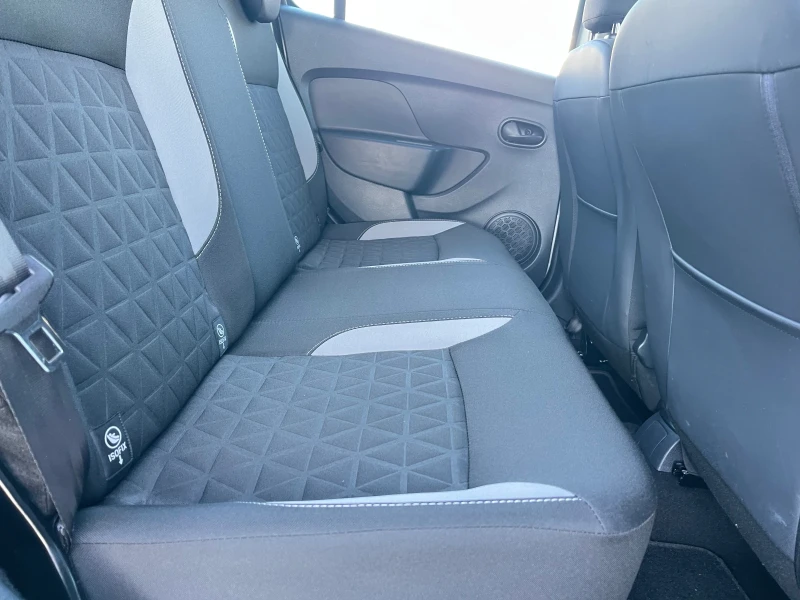 Dacia Sandero 67000км!!!Stepwey, НАВИГАЦИЯ, снимка 14 - Автомобили и джипове - 52581529