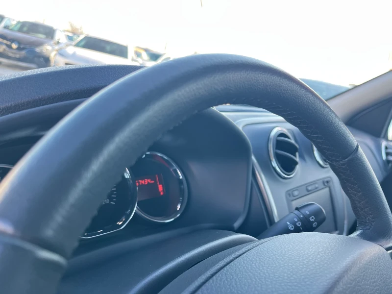 Dacia Sandero 67000км!!!Stepwey, НАВИГАЦИЯ, снимка 7 - Автомобили и джипове - 52581529