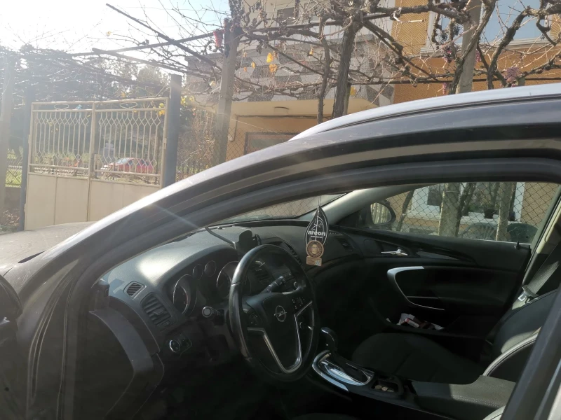 Opel Insignia 2.0 CDTI 160 кс, Дизел Автоматик, снимка 6 - Автомобили и джипове - 52691158