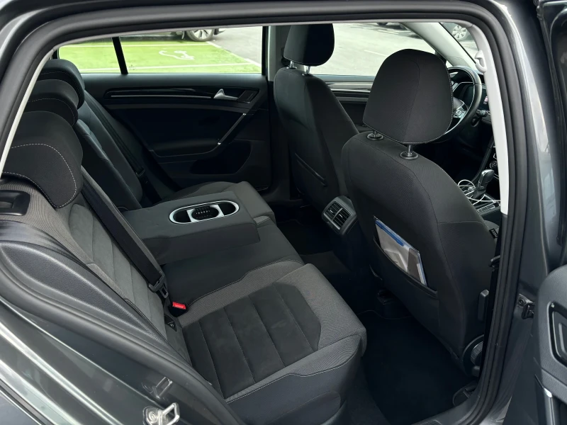 VW Golf HIGHLINE  KEYLESS LED CARPLAY, снимка 15 - Автомобили и джипове - 53134961