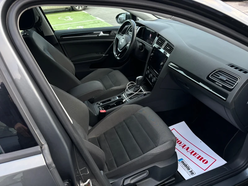 VW Golf HIGHLINE  KEYLESS LED CARPLAY, снимка 12 - Автомобили и джипове - 53134961