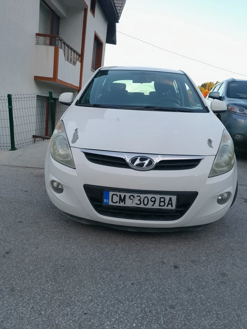 Hyundai I20, снимка 5 - Автомобили и джипове - 53275664