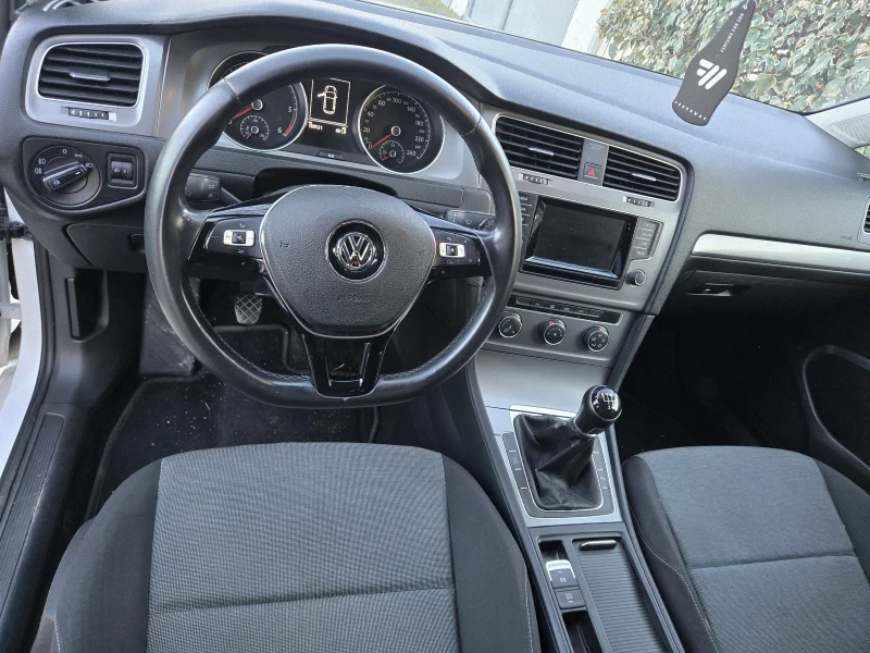 VW Golf 1.6, снимка 7 - Автомобили и джипове - 53361829