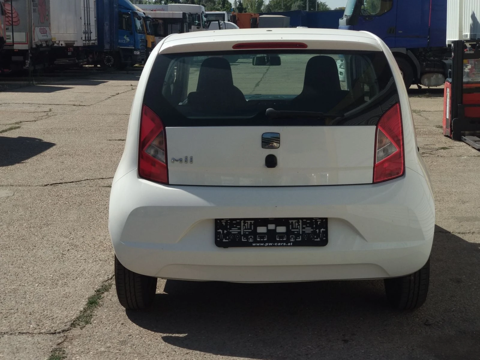 Seat Mii 1.0 - изображение 10