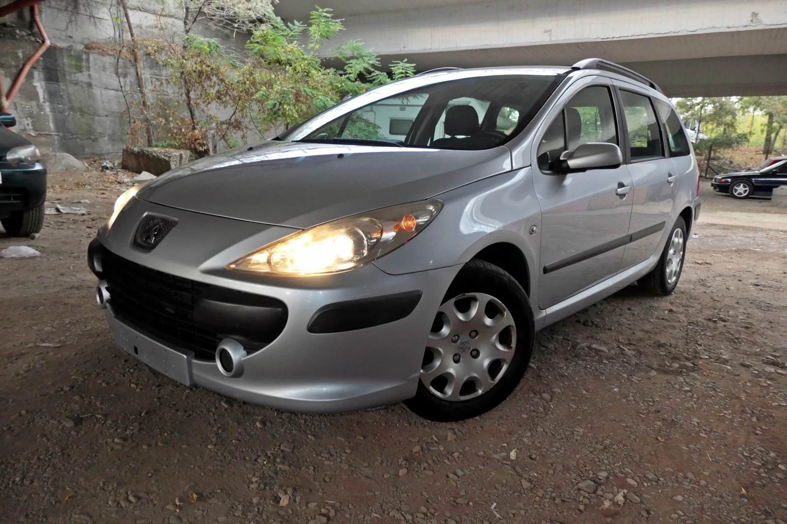 Peugeot 307 ГАЗ 16V 90кс КЛИМАТИК - [1] 