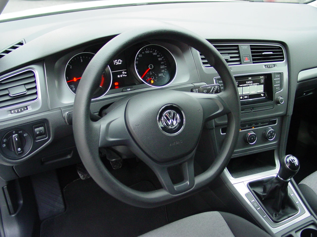 VW Golf 7 - 1.6 TDI -181000км.!- BlueMotion | Mobile.bg — изображение 13