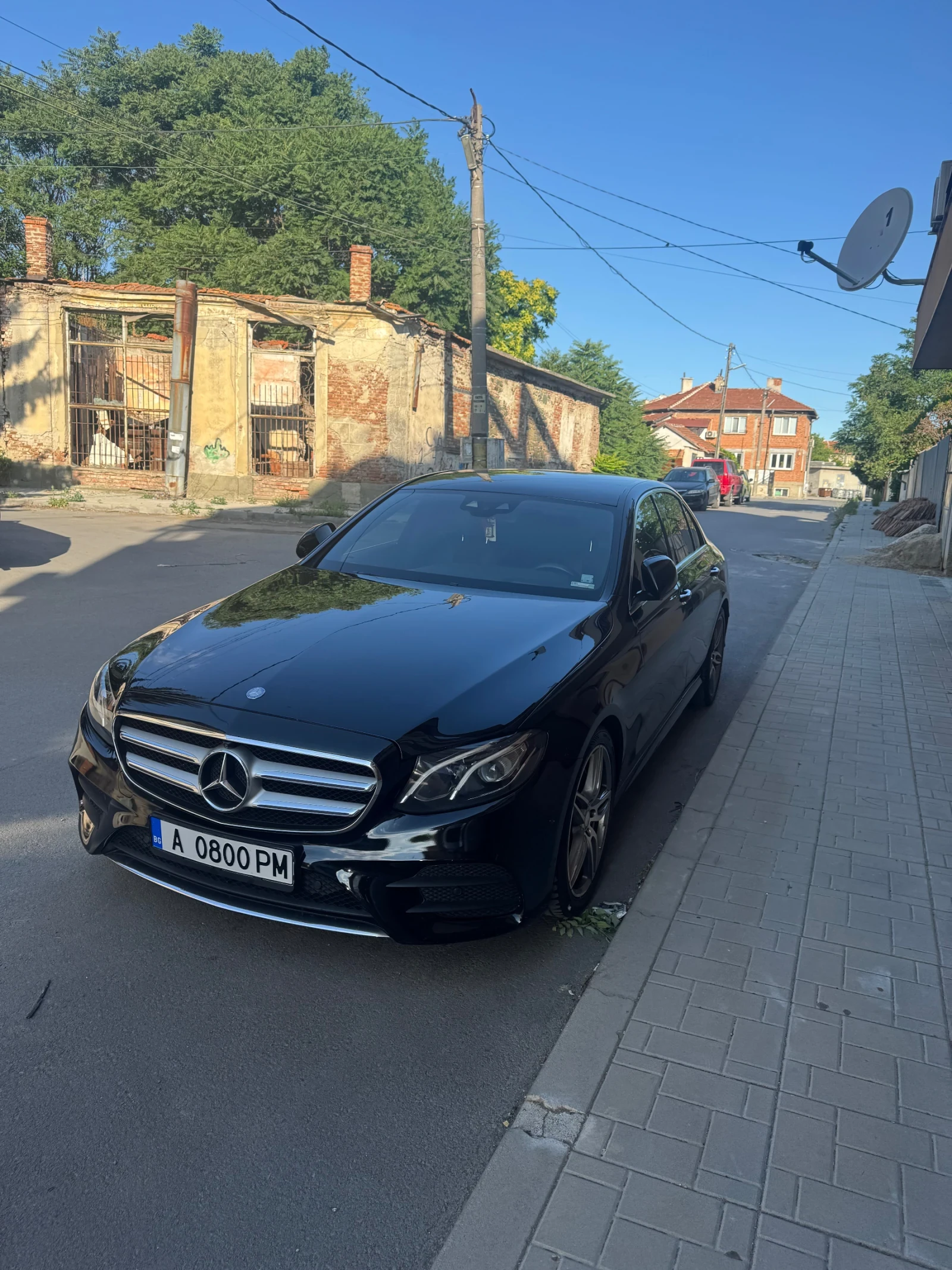 Mercedes-Benz E 220  - изображение 3