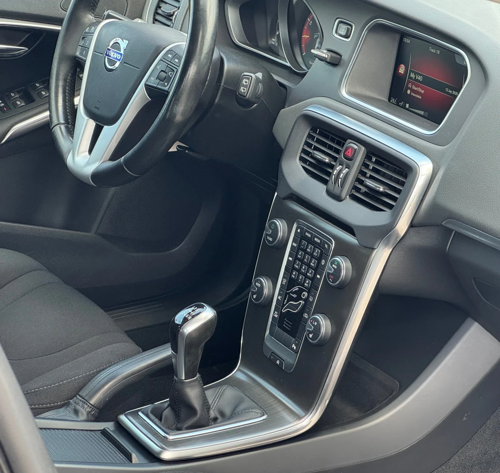 Volvo V40 Бензин-Euro 6b - изображение 7