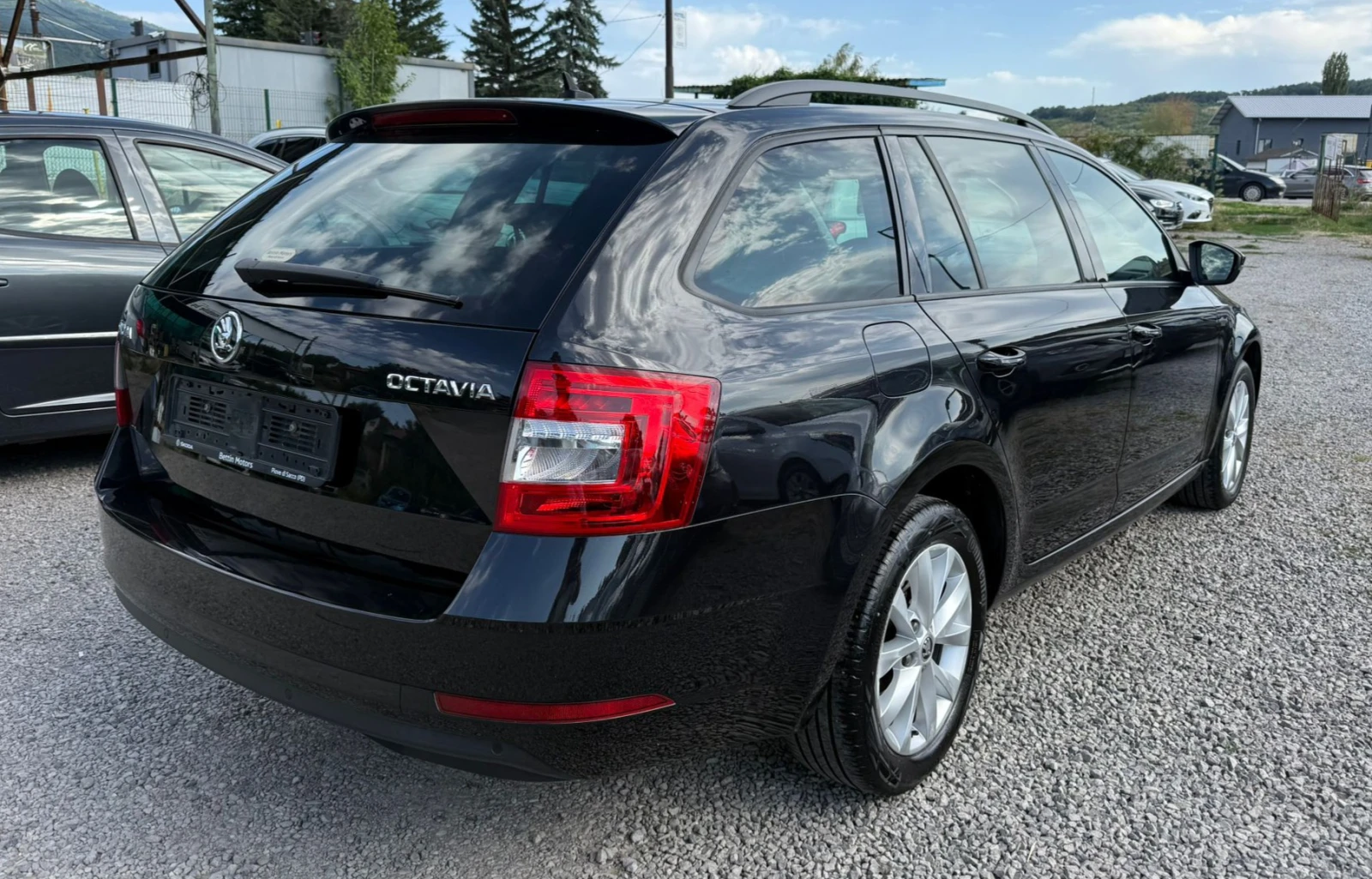 Skoda Octavia 1.6TDI* Automat* Navi* Facelift* КАТО НОВА*  - изображение 5