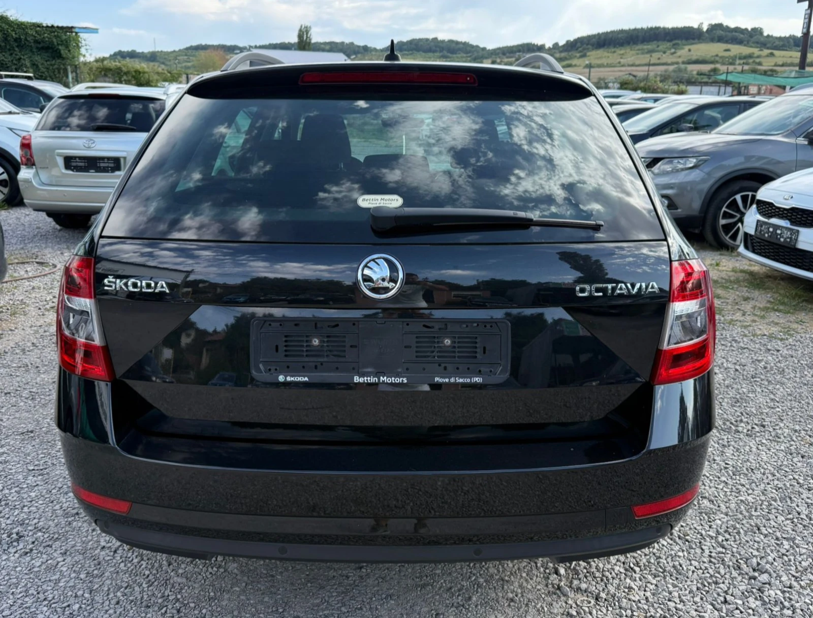 Skoda Octavia 1.6TDI* Automat* Navi* Facelift* КАТО НОВА*  - изображение 6