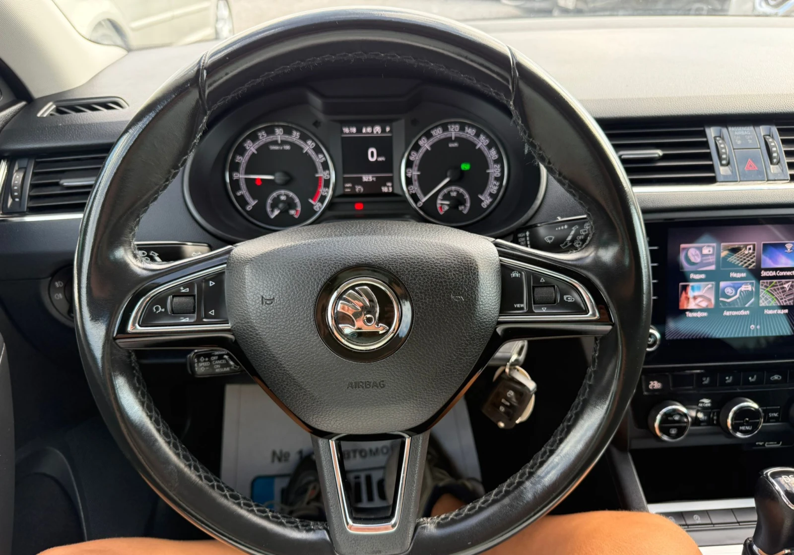Skoda Octavia 1.6TDI* Automat* Navi* Facelift* КАТО НОВА*  - изображение 10
