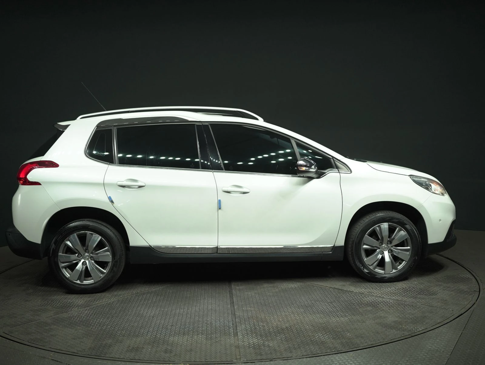 Peugeot 2008 1.6 e-HDi Féline - ОЧАКВАН ВНОС - ПЕРФЕКТНА - изображение 7