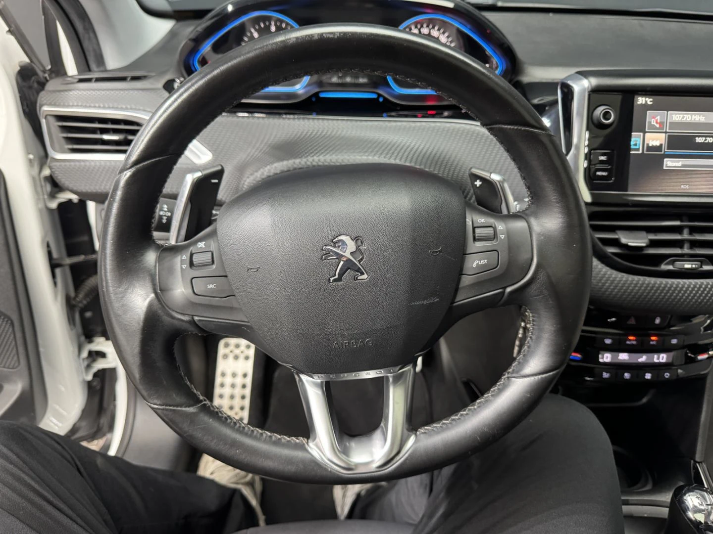 Peugeot 2008 1.6 e-HDi Féline -   -  | Mobile.bg   12