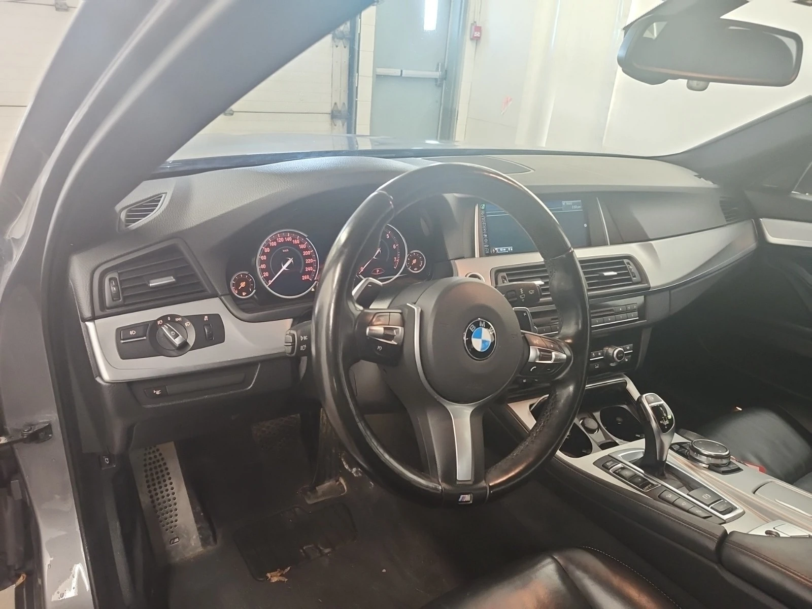 BMW 535 M PACK * * XDRIVE * * CARFAX * * АВТО КРЕДИТ * *  - изображение 9