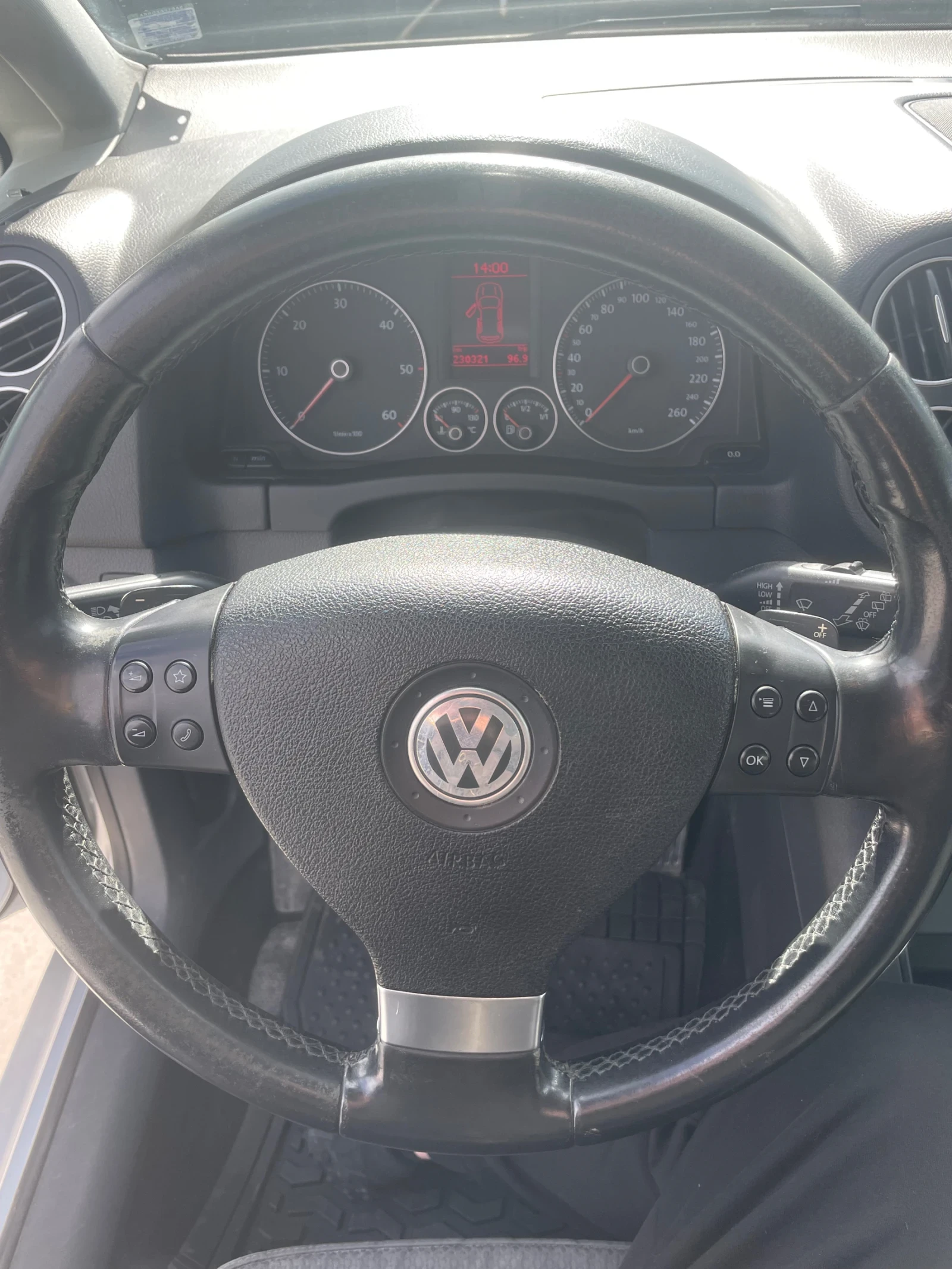 VW Golf Plus 1.9TDI Automatic , снимка 13 - Автомобили и джипове - 53750838