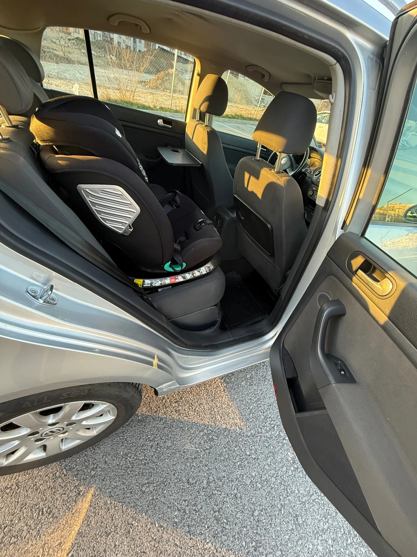 VW Golf Plus 1.9TDI Automatic , снимка 12 - Автомобили и джипове - 53750838