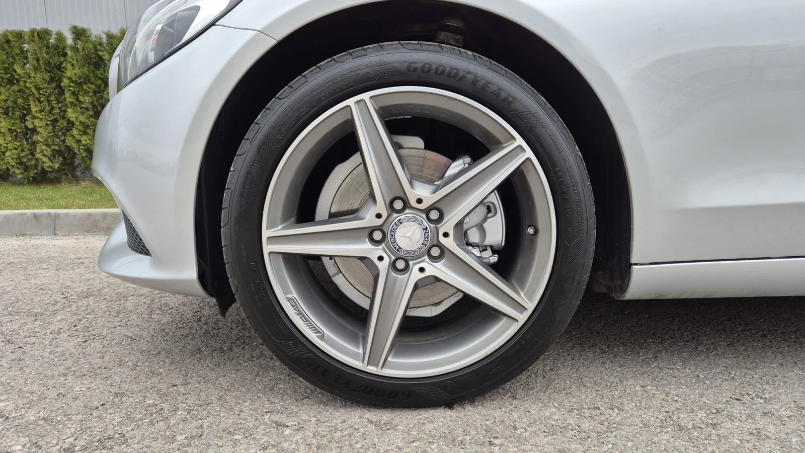 Mercedes-Benz C 220, снимка 8 - Автомобили и джипове - 53911160