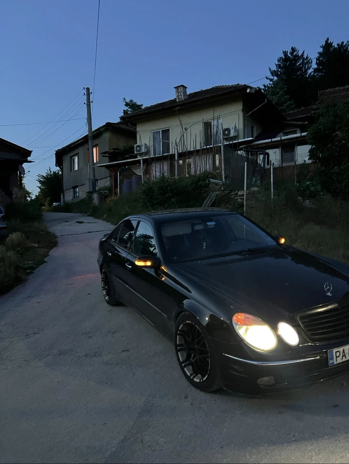 Mercedes-Benz E 270, снимка 12 - Автомобили и джипове - 54211998