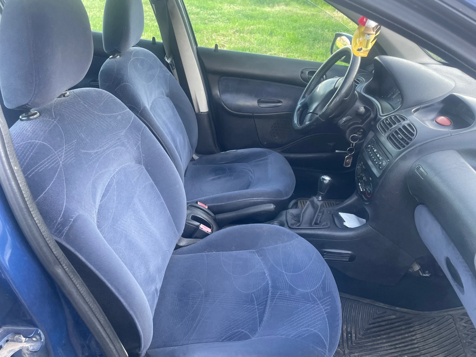 Peugeot 206, снимка 9 - Автомобили и джипове - 54246636