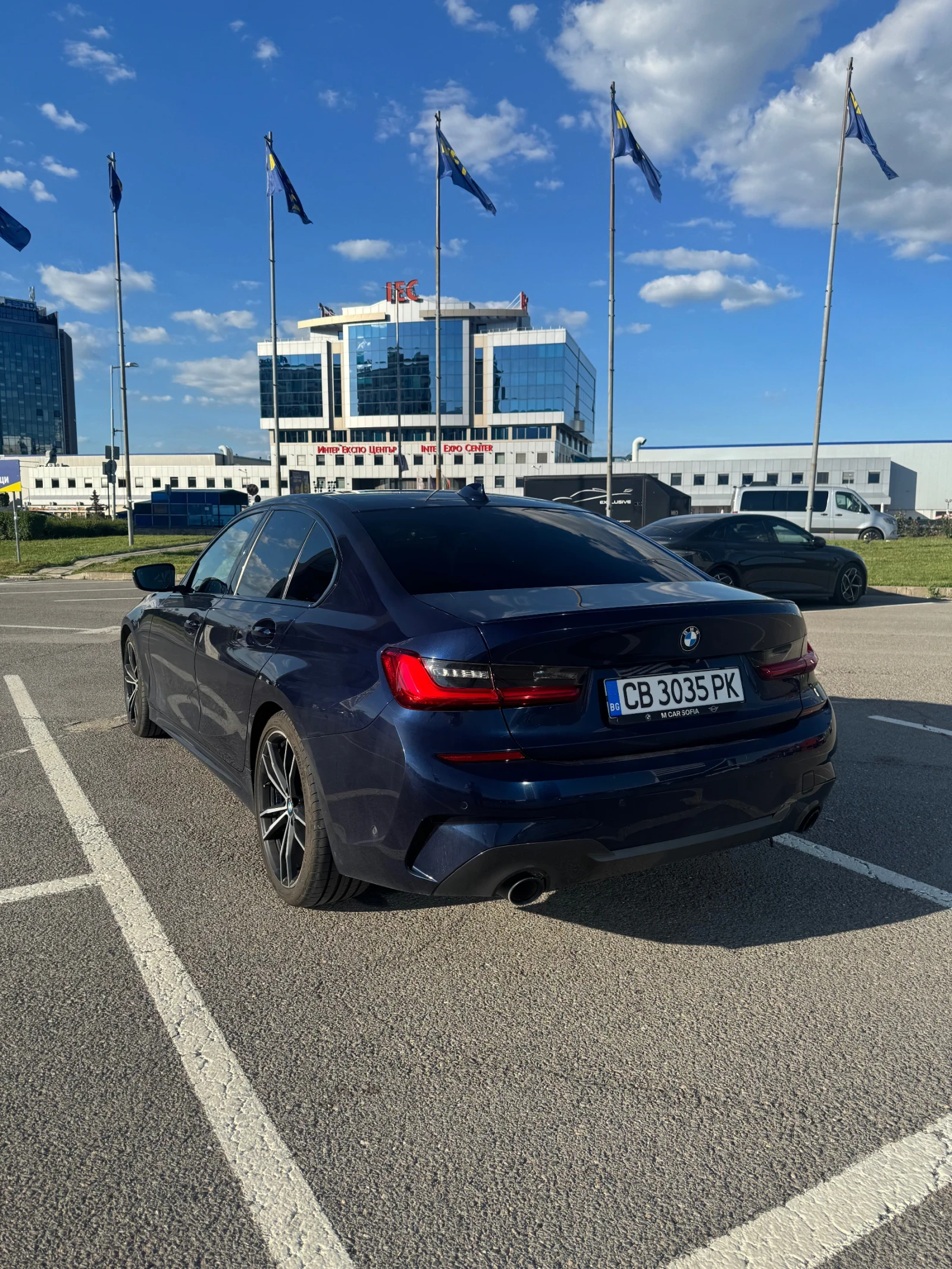 BMW 330 xDrive M-pack от България, снимка 3 - Автомобили и джипове - 54714879