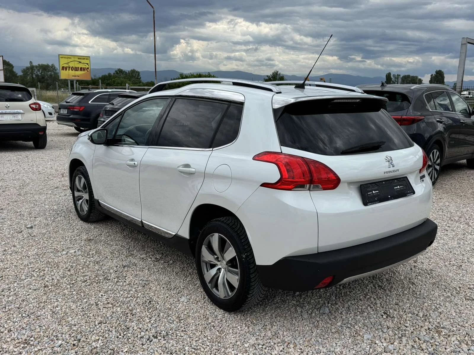 Peugeot 2008 1.6 E- HDI, снимка 6 - Автомобили и джипове - 54727652
