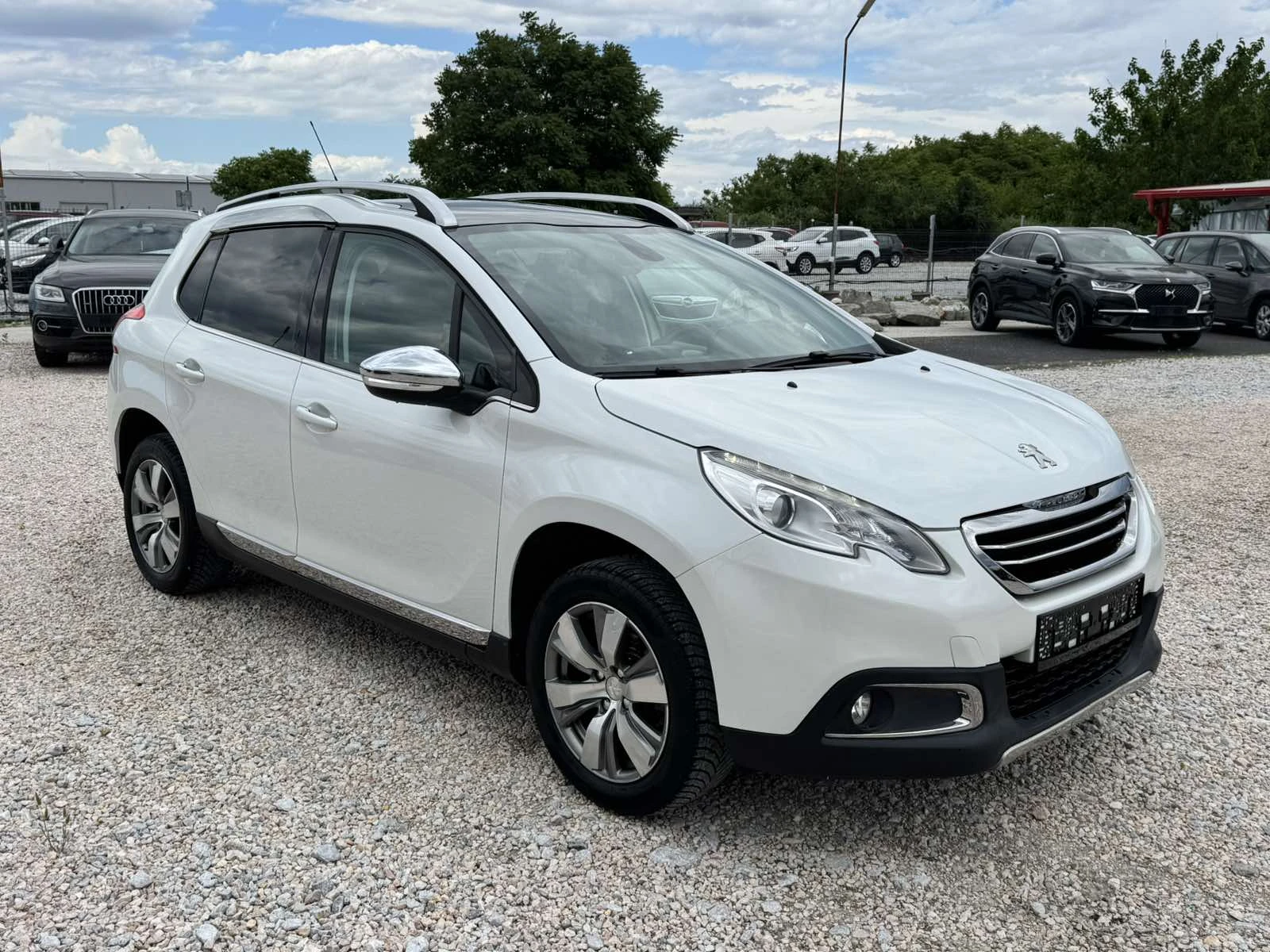 Peugeot 2008 1.6 E- HDI, снимка 3 - Автомобили и джипове - 54727652