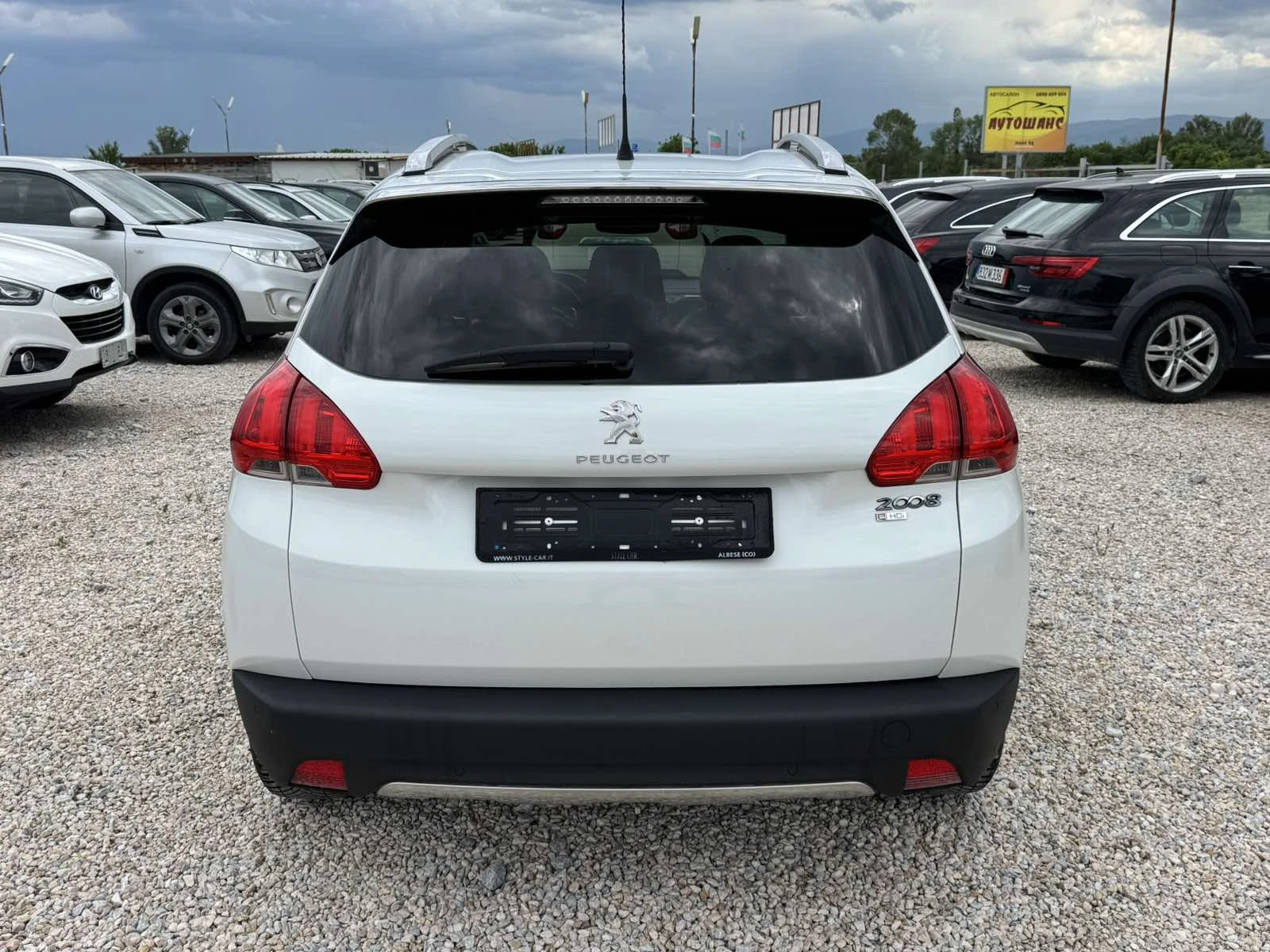 Peugeot 2008 1.6 E- HDI, снимка 5 - Автомобили и джипове - 54727652