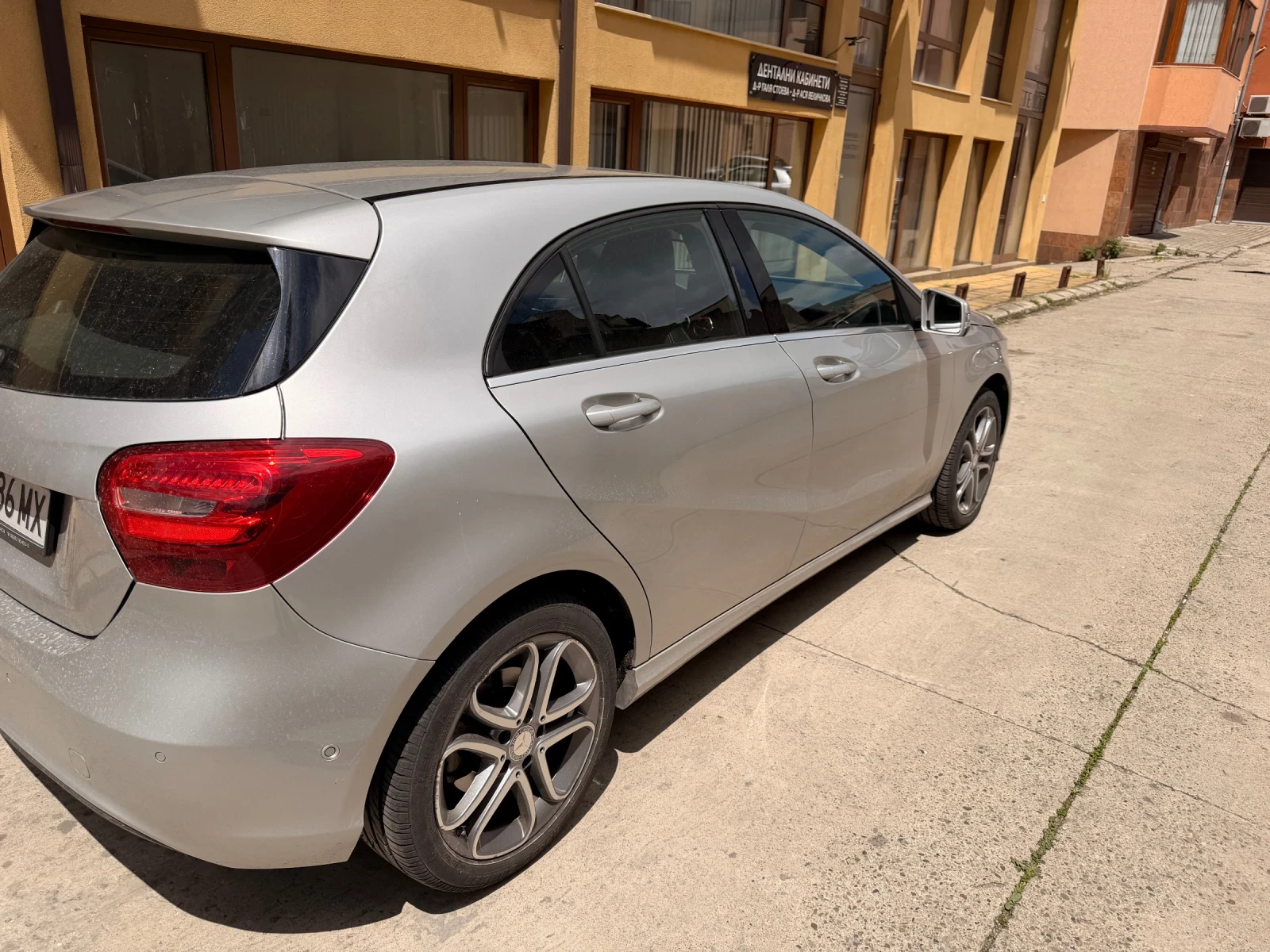 Mercedes-Benz A 180 77700 км, снимка 3 - Автомобили и джипове - 54773310