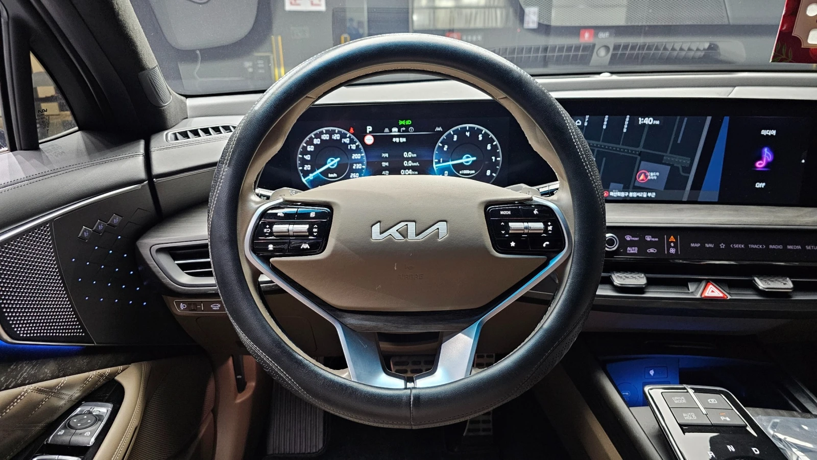 Kia K8 | HUD | 360 Камера | Масаж | Пълен пакет екстри, снимка 5 - Автомобили и джипове - 54812217