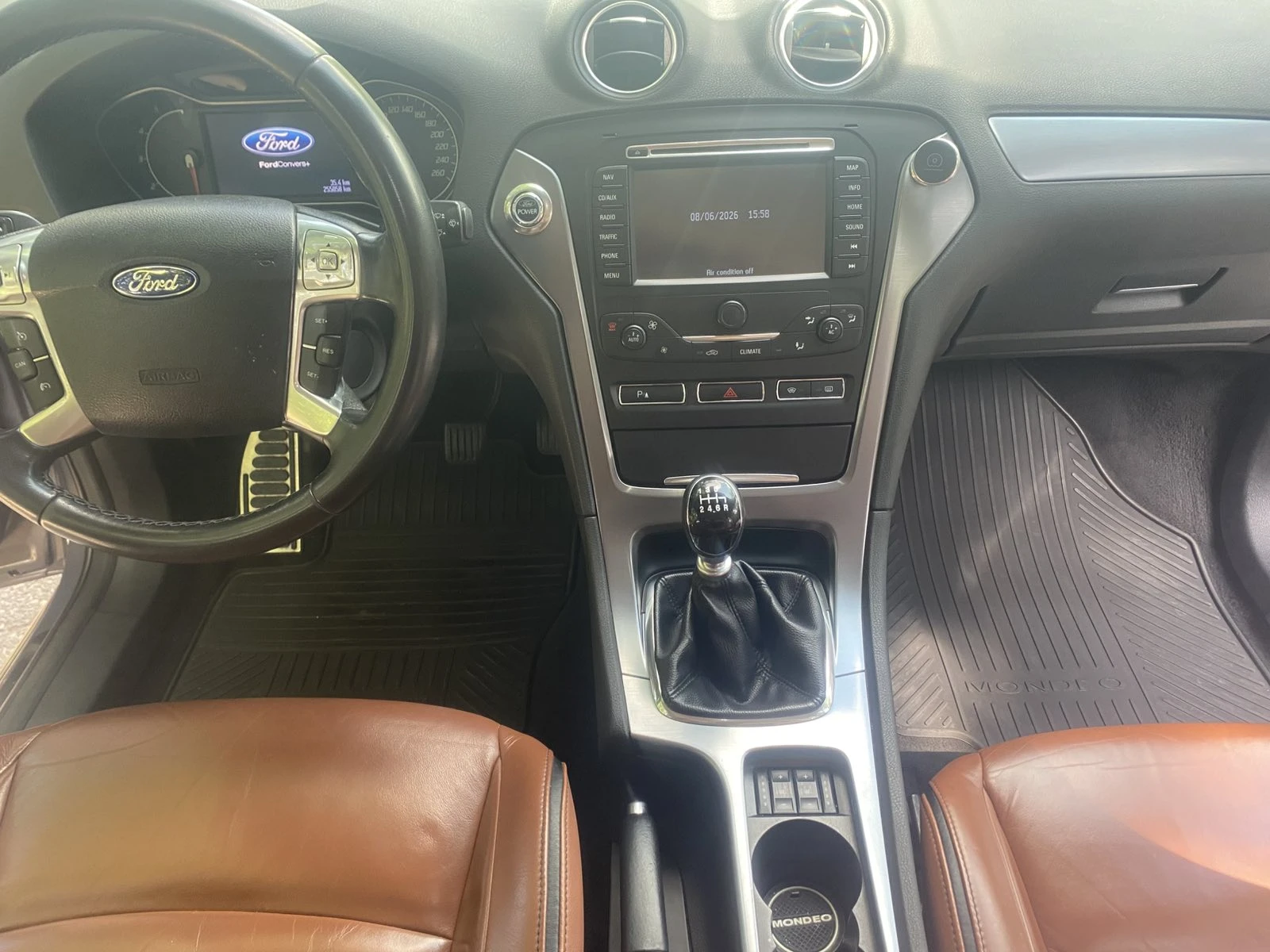 Ford Mondeo 2.2 CDTI TITANIUM, снимка 8 - Автомобили и джипове - 54833541