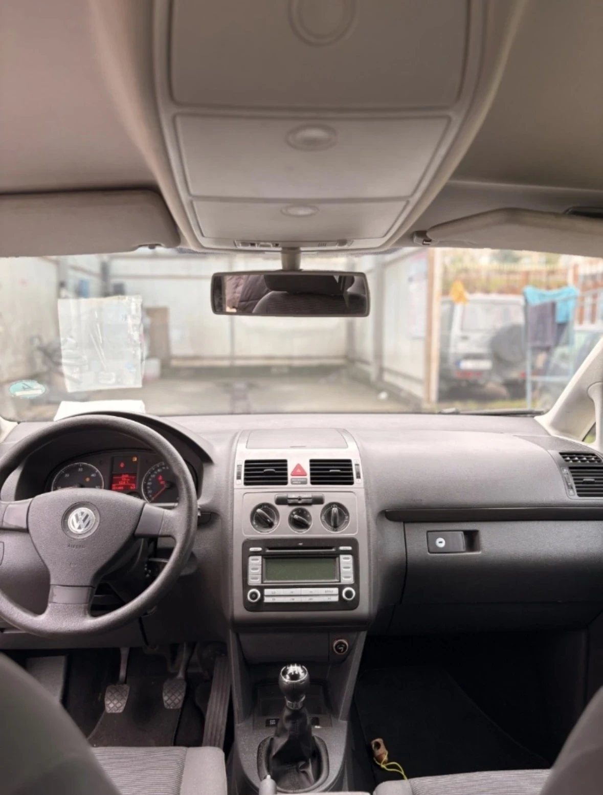 VW Touran, снимка 6 - Автомобили и джипове - 55092499
