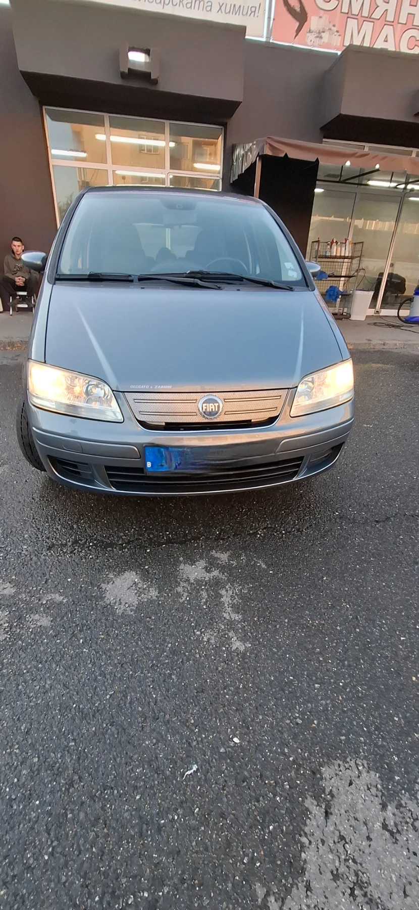 Fiat Idea, снимка 2 - Автомобили и джипове - 55115294