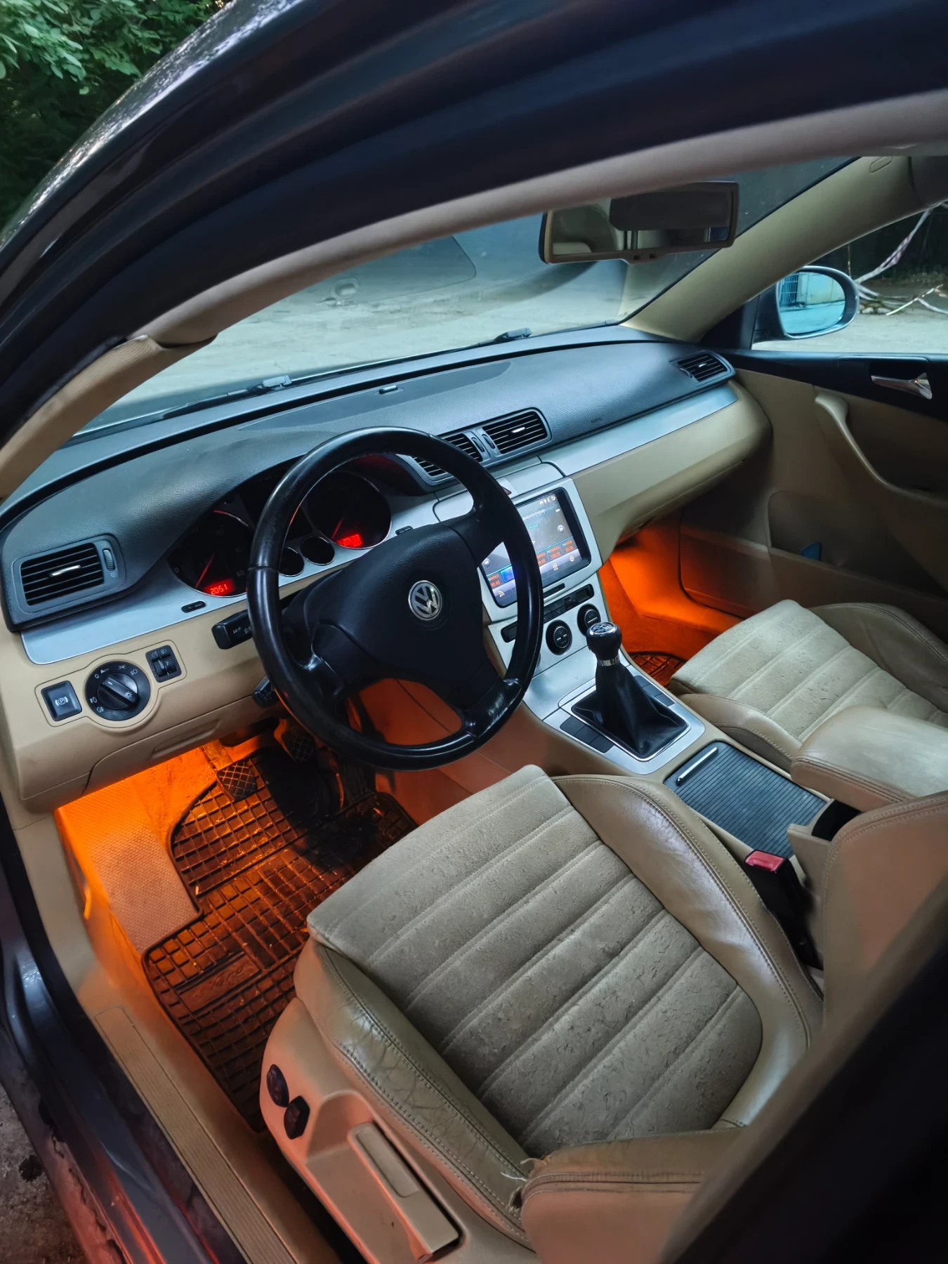 VW Passat, снимка 6 - Автомобили и джипове - 55327536