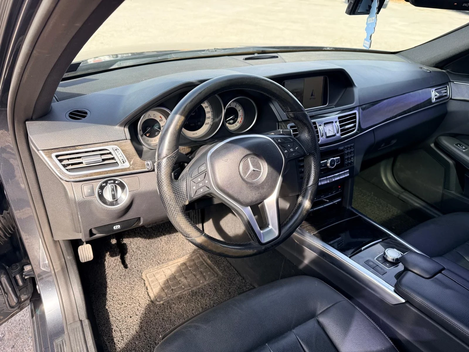 Mercedes-Benz E 300 Panoramic , снимка 11 - Автомобили и джипове - 56289010