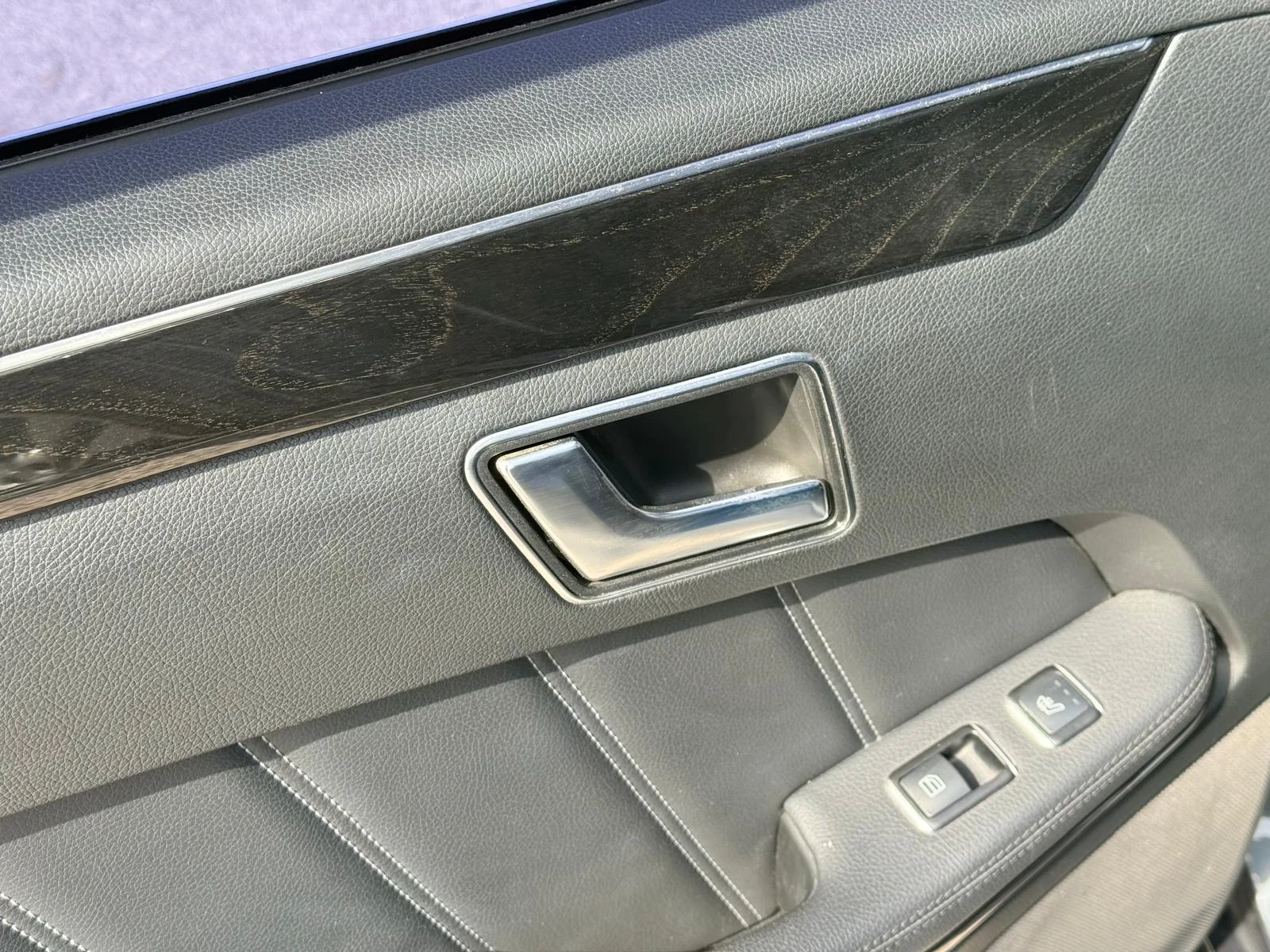Mercedes-Benz E 300 Panoramic , снимка 4 - Автомобили и джипове - 56289010