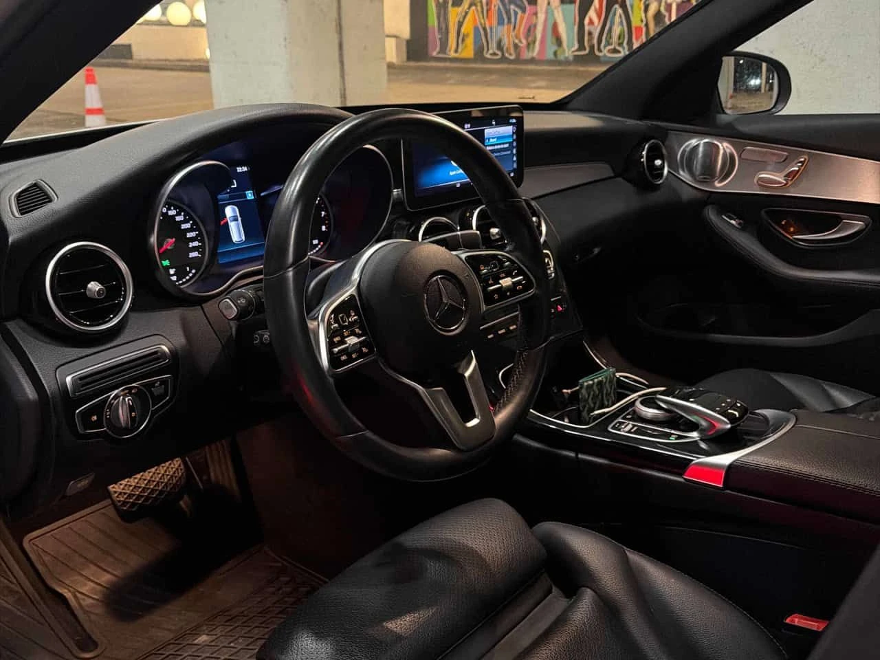 Mercedes-Benz C 300 * АВТОКРЕДИТ БЕЗ ПЪРВОНАЧАЛНА ВНОСКА* , снимка 5 - Автомобили и джипове - 55535697