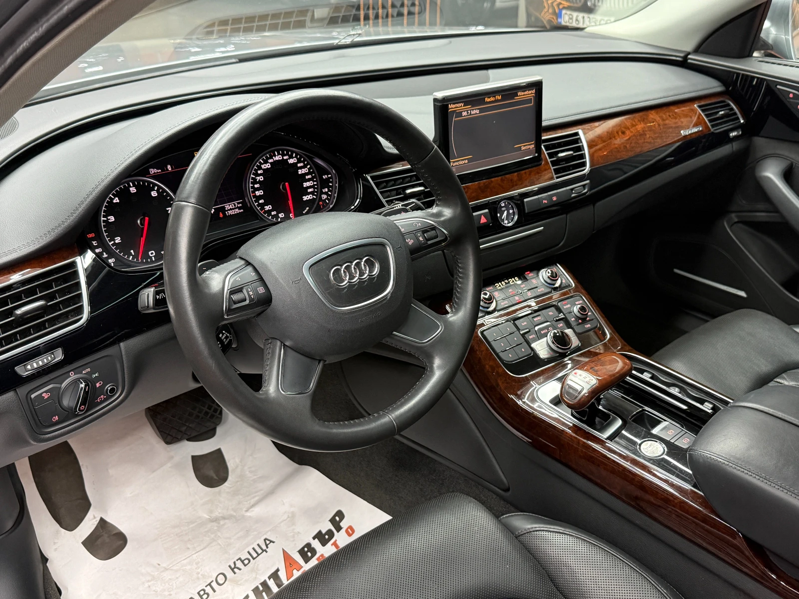 Audi A8 4.2i 372 к.с., снимка 8 - Автомобили и джипове - 55693277