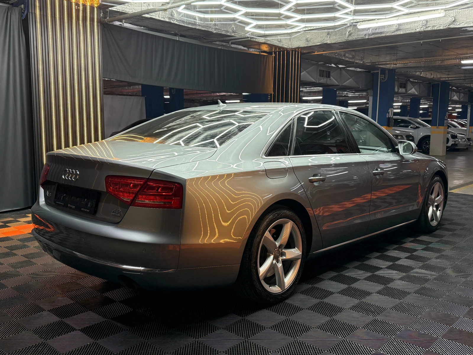 Audi A8 4.2i 372 к.с., снимка 4 - Автомобили и джипове - 55693277