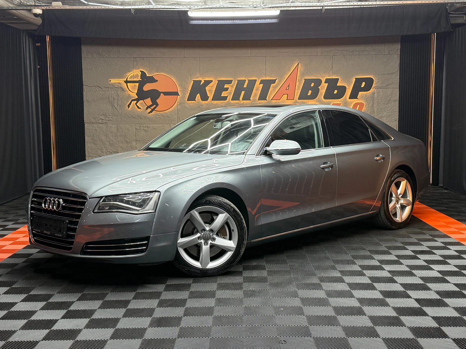 Audi A8 4.2i 372 к.с.