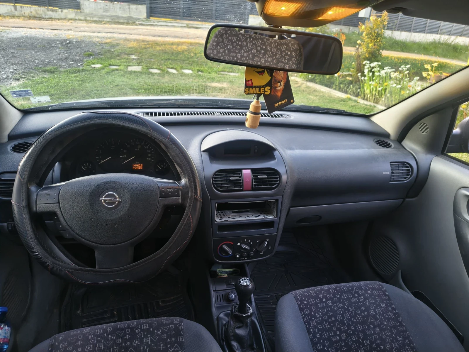 Opel Corsa C, снимка 7 - Автомобили и джипове - 55727437