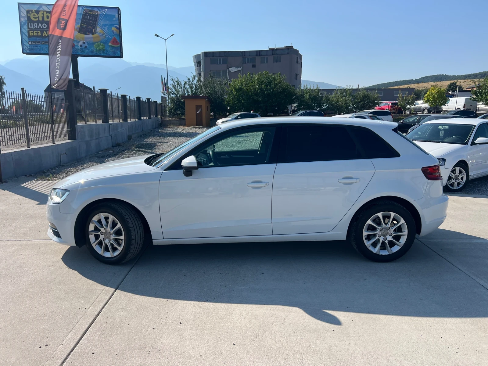 Audi A3 1.6TDI Automatic!!, снимка 3 - Автомобили и джипове - 55752174