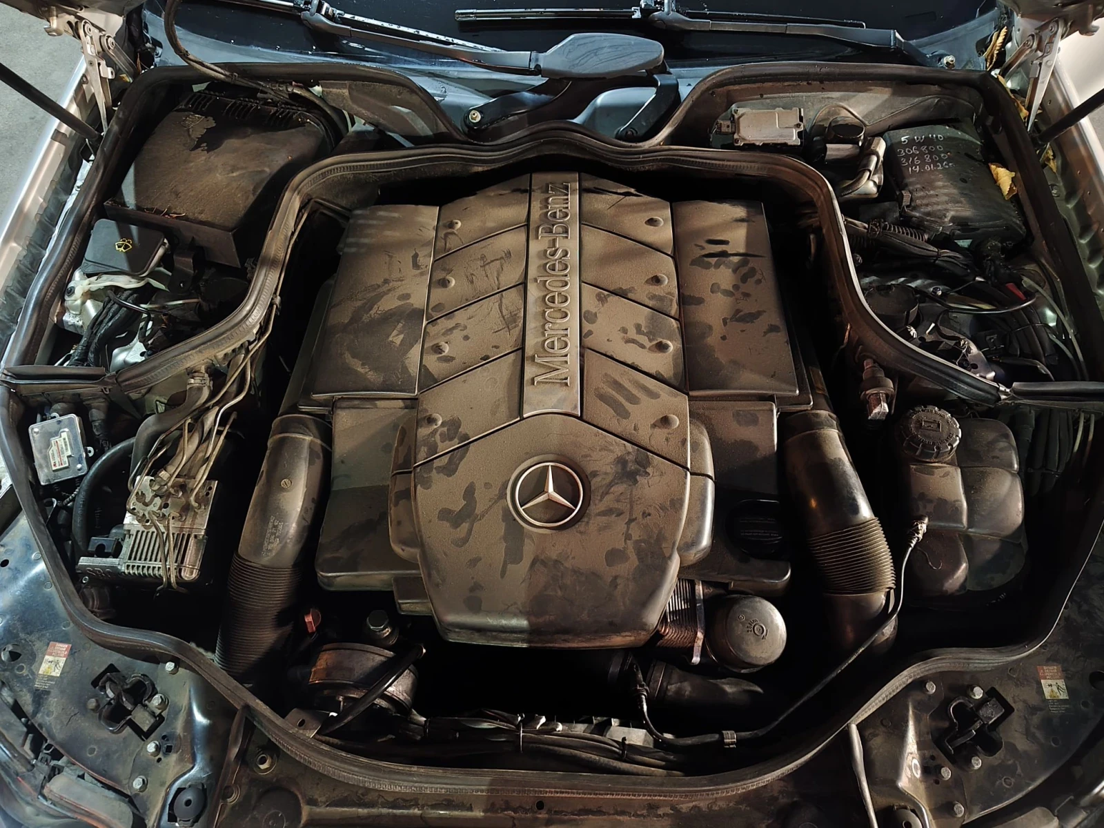 Mercedes-Benz E 500 306к.с. Газ, снимка 9 - Автомобили и джипове - 56331647