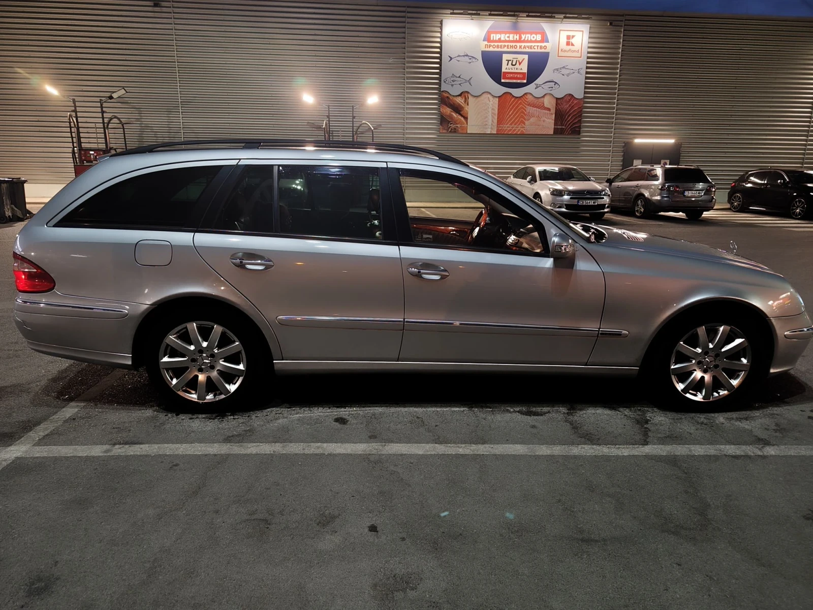 Mercedes-Benz E 500 306к.с. Газ, снимка 4 - Автомобили и джипове - 56331647