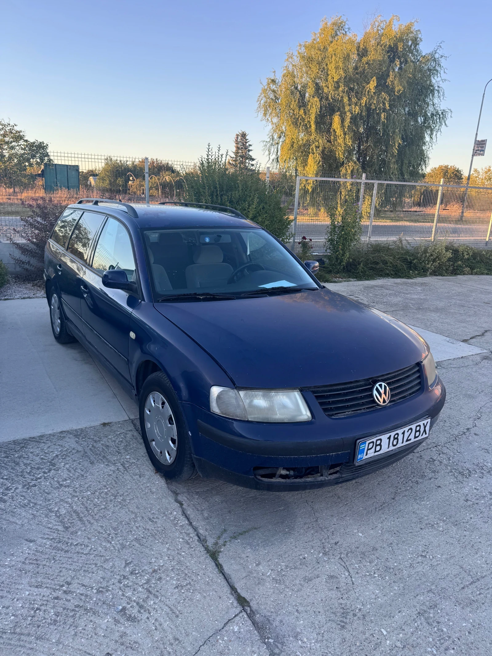 VW Passat, снимка 2 - Автомобили и джипове - 56633504