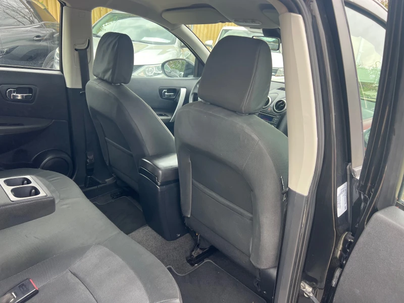Nissan Qashqai FACELIFT 1.6i, снимка 13 - Автомобили и джипове - 51414905