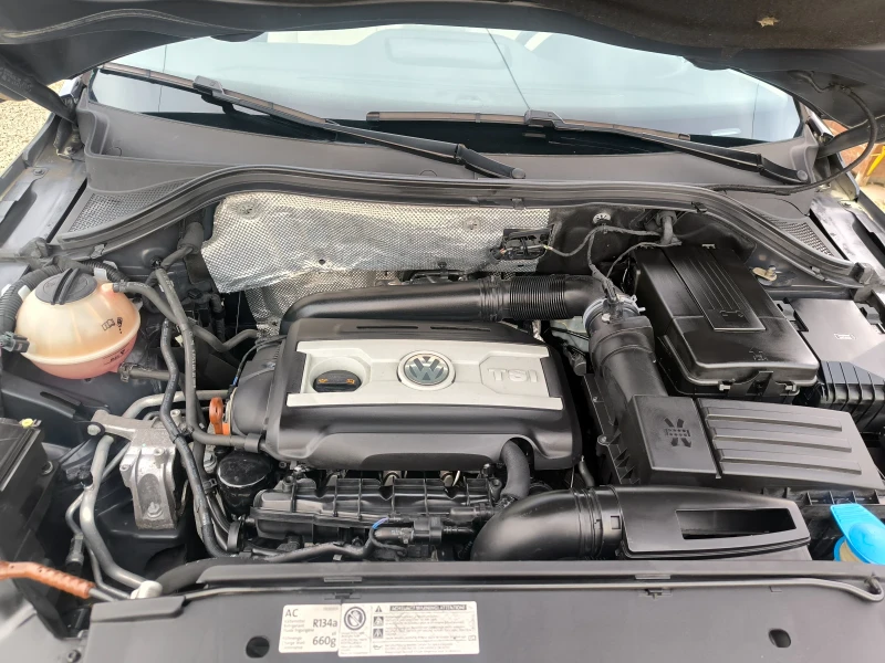 VW Tiguan 2.0T  EXZEKUTIV- LUX- SWISS, снимка 17 - Автомобили и джипове - 52441364