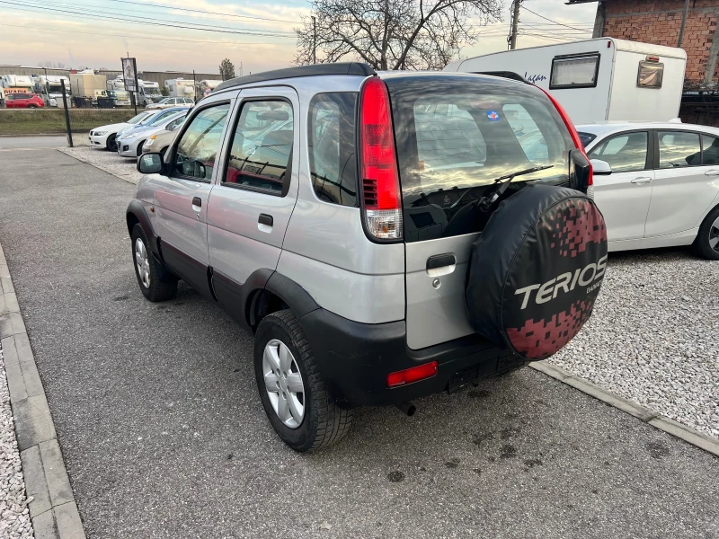 Daihatsu Terios 1.3i 4x4 AVTOMAT, снимка 5 - Автомобили и джипове - 52827617