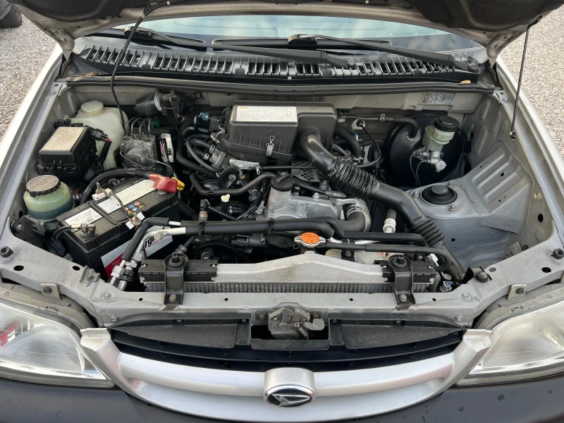 Daihatsu Terios 1.3i 4x4 AVTOMAT, снимка 13 - Автомобили и джипове - 52827617