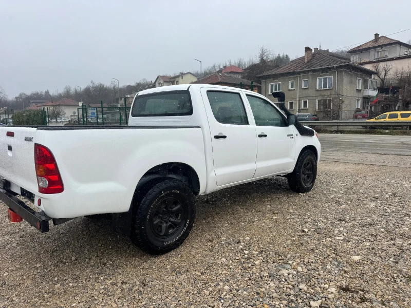 Toyota Hilux 4х4 , снимка 3 - Автомобили и джипове - 52896435