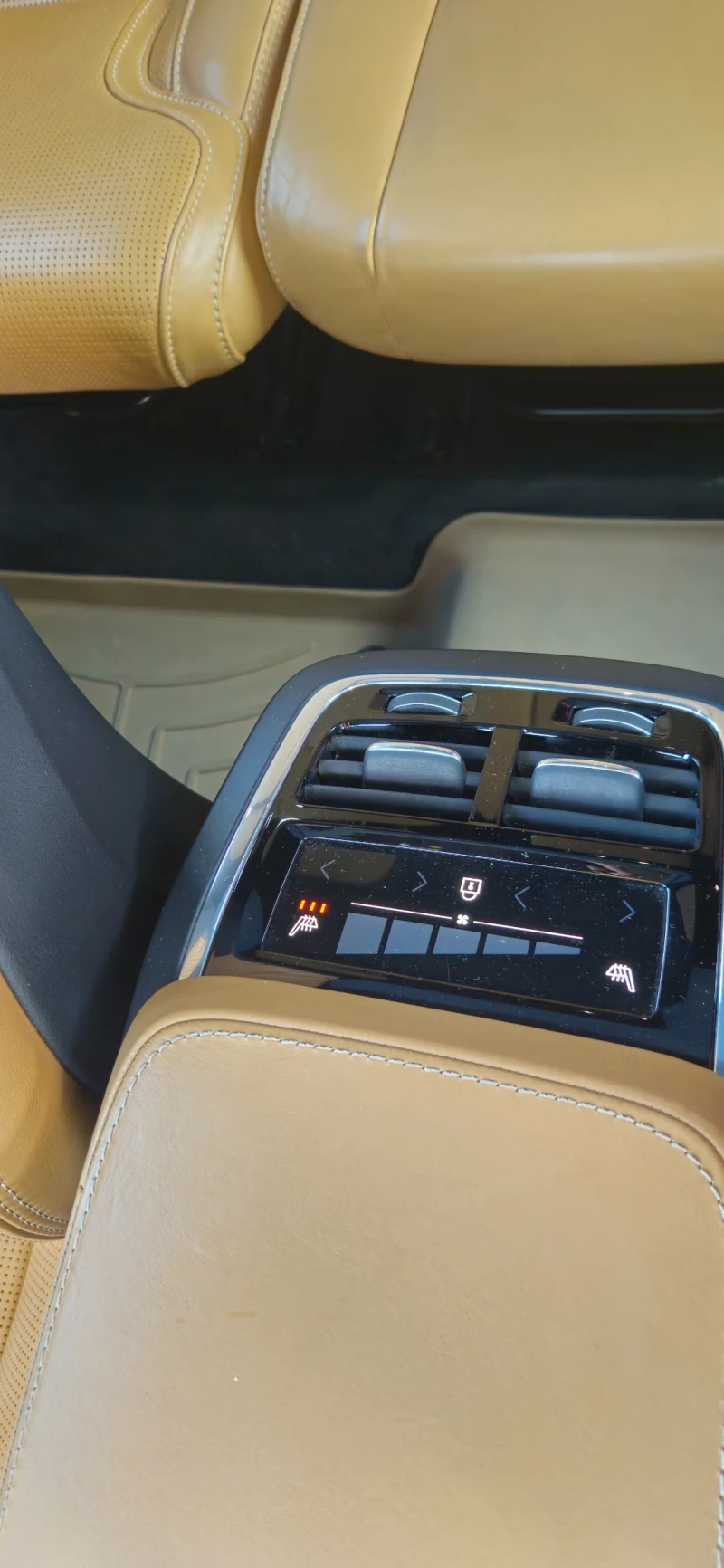 Volvo Xc90 Inscription edition!, снимка 17 - Автомобили и джипове - 52981616